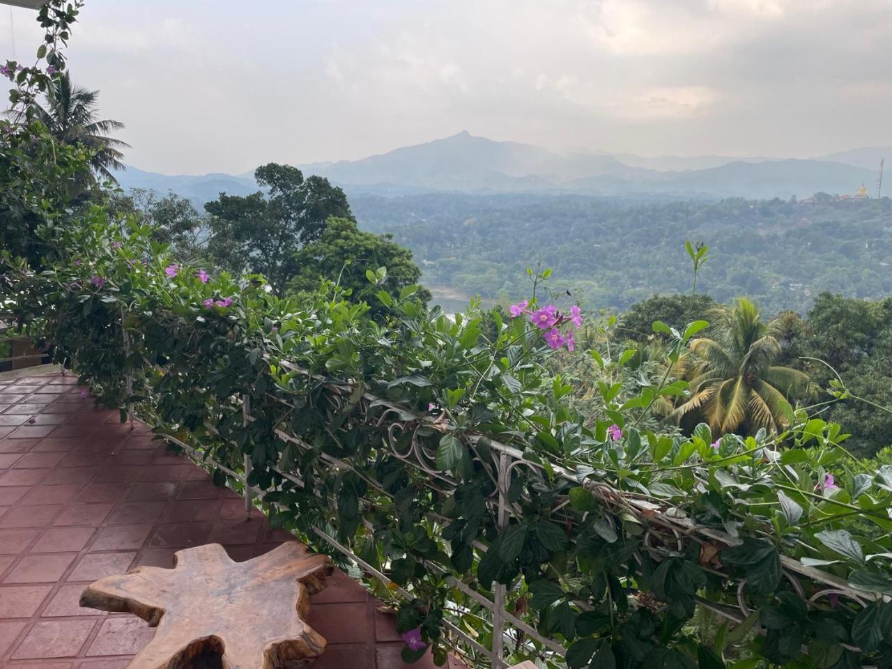 Kandy Gem Inn Blue Hotel Εξωτερικό φωτογραφία